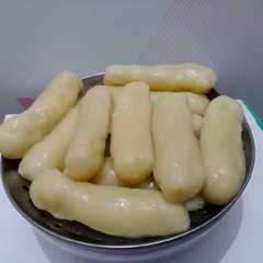 A picture of Pempek tanpa ikan.