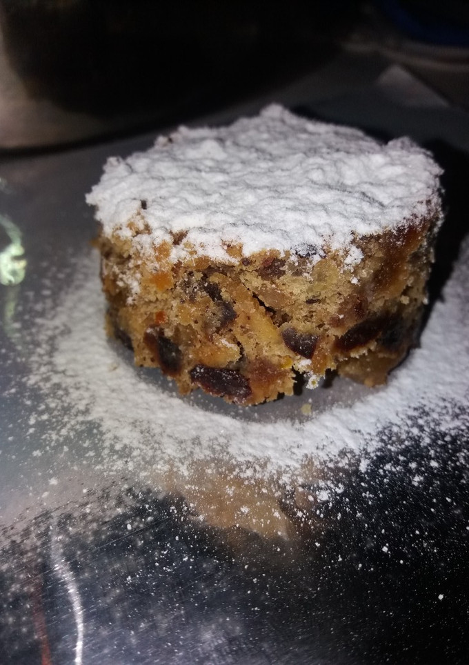 Una foto de Torta galesa (para mí, turrón de frutas)