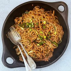 A picture of Stir Fry Egg Noodles.
