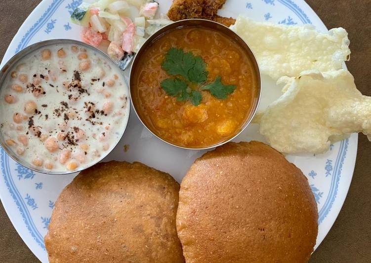 Easiest Way to Prepare Homemade Traditional Thali(Bedmi puri,Aloo ki subji with Raita)