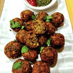 A picture of Sprouts Ball.