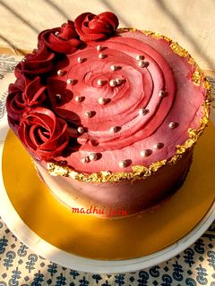 रास्पबेरी चॉकलेट केक (rasberry chocolate cake recipe in hindi) रेसिपी मुख्य फोटो
