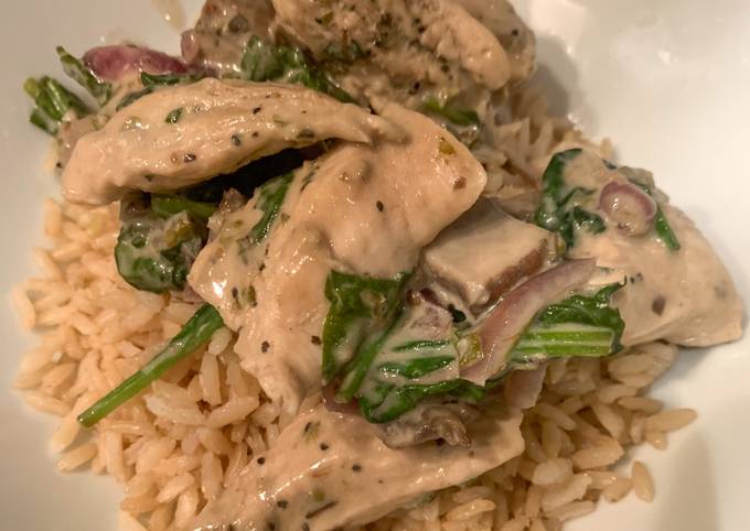 Quick and easy creamy mushroom chicken