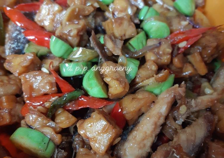 Tempe Pindang Pete Saos Tiram