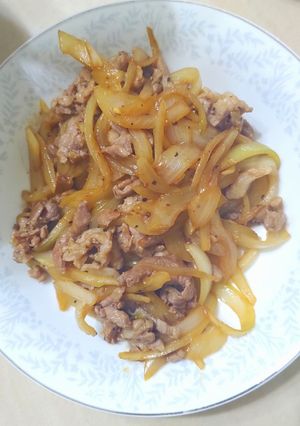 A picture of Teppanyaki-Style Onion Pork.
