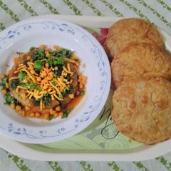 A picture of Masoor dal khasta kachori chat.