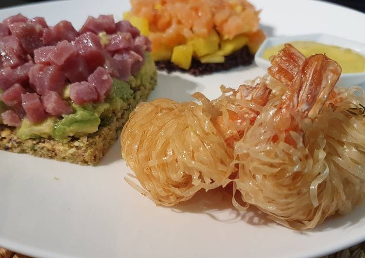 Gamberoni in pasta kataifi e tartare di tonno e salmone