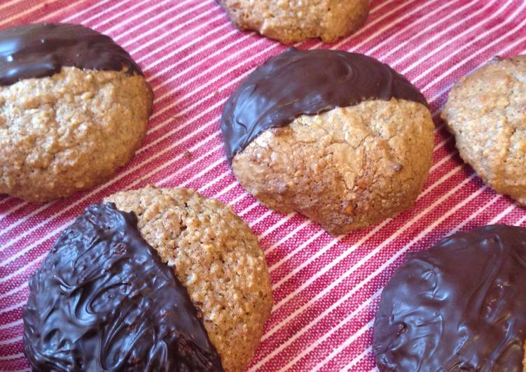 Easy Lebkuchen (Elisenlebkuchen) with Rye