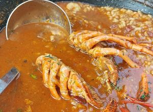 Foto principal de Arroz caldoso con bogavante - Arròs caldós amb llamàntol