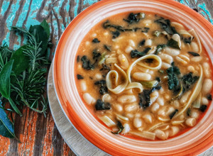 Foto di Pasta e fagioli con cavolo nero