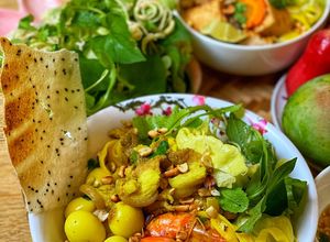 Hình của món Mì Quảng Tôm Thịt Trứng.