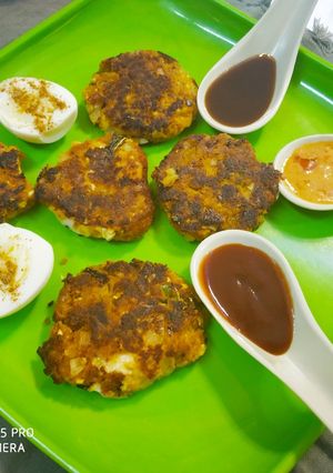 A picture of Paneer Egg Cluster.