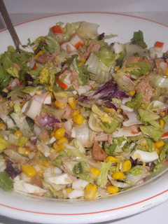 Una foto de Ensalada fresca variada