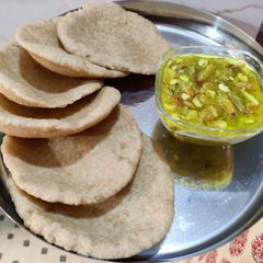 A picture of Khameeri with meetha madra.
