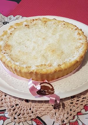 Una foto de Tarta de dulce de leche y coco merengado
