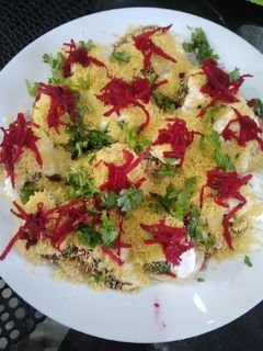 પાપડી ચાટ (Papdi Chaat Recipe In Gujarati) રેસીપી મુખ્ય ફોટો