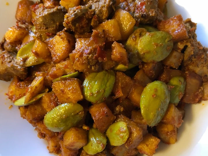 Cara Mudah Membikin Resep Sambel goreng kentang, ati ayam dan pete yang Menggugah Selera Anti Ribet, Lezat Sekali