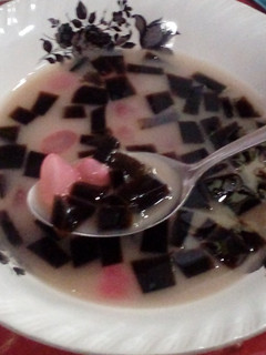 A picture of Grass jelly and Sugar Palm Fruits Soup (Es Cincao kolang-kaling) #asian.
