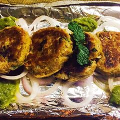 A picture of Kathal ke kabab.