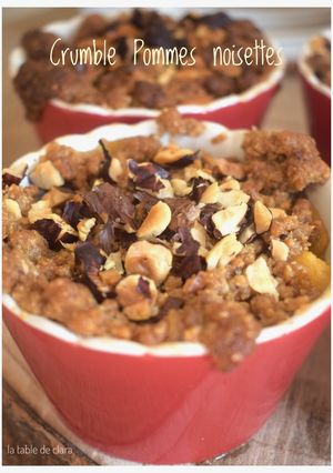 Une photo de Crumble pommes noisettes