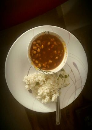 A picture of Soya bean curry with Peas Rice.