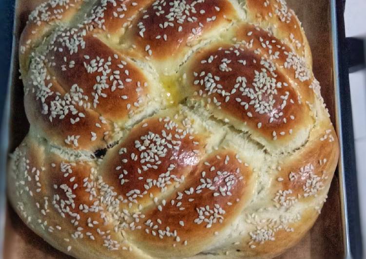 Bagaimana Membuat CHALLAH (Braided Bread) MARTABAK yang Enak