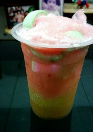 Foto resep Rainbow gummy frappe