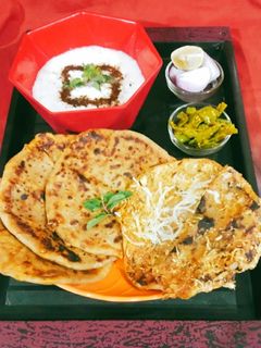 ચીઝ પરાઠા(Cheese Paratha recipe in Gujarati) રેસીપી મુખ્ય ફોટો
