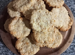 Una foto de Bizcochitos de avena y queso rallado