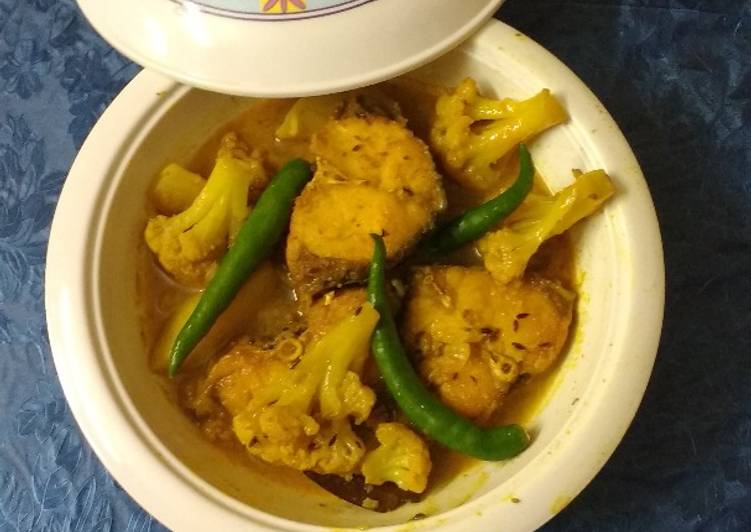 Fish Curry with Cauliflower