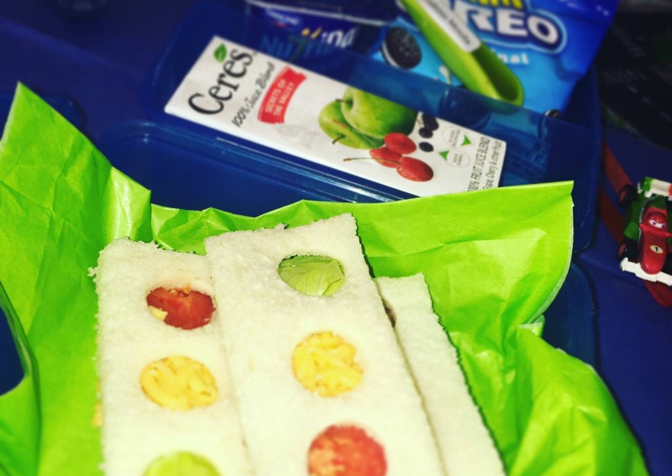 Recipe of Super Quick Homemade Traffic light 🚦 sandwich for a fun
lunch box! #mylunchboxideas