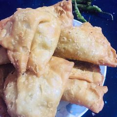 A picture of Samosa.
