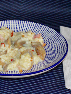 Una foto de Risotto con champiñones y bacon