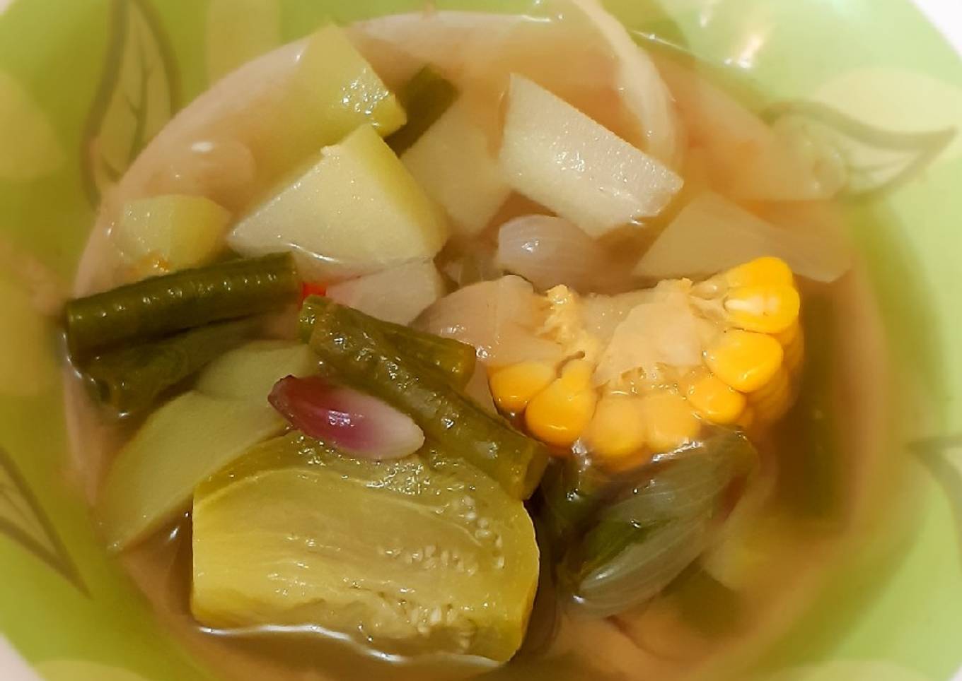 Sup sayur dengan asam jawa