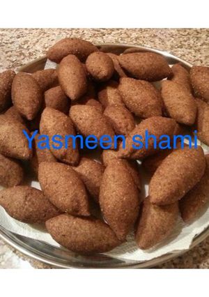 A picture of Fried Kibbeh.