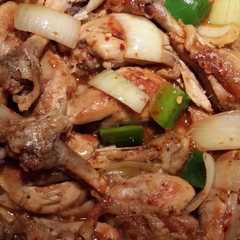 A picture of Deviled Chicken (Sri Lankan).