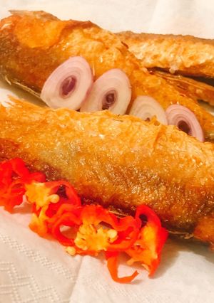A picture of Crunchy fried fish.