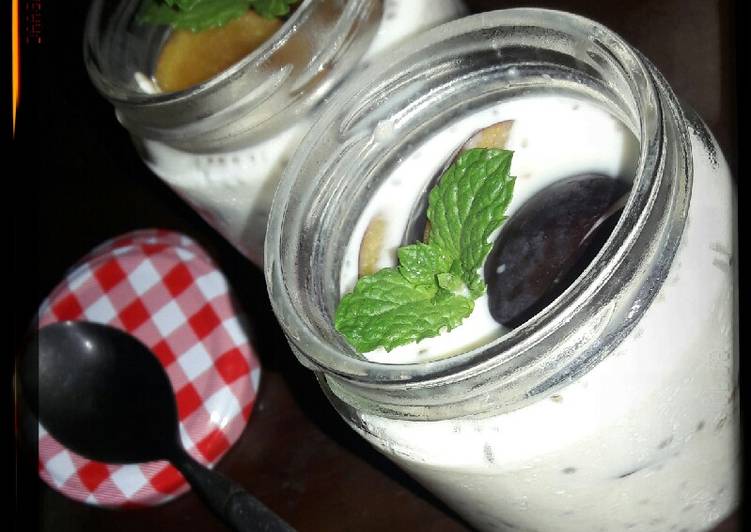 Resep Plum Overnight oatmeal yang Lezat