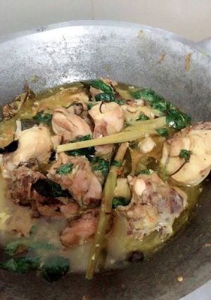 Foto resep Ayam kuah kuning kemangi