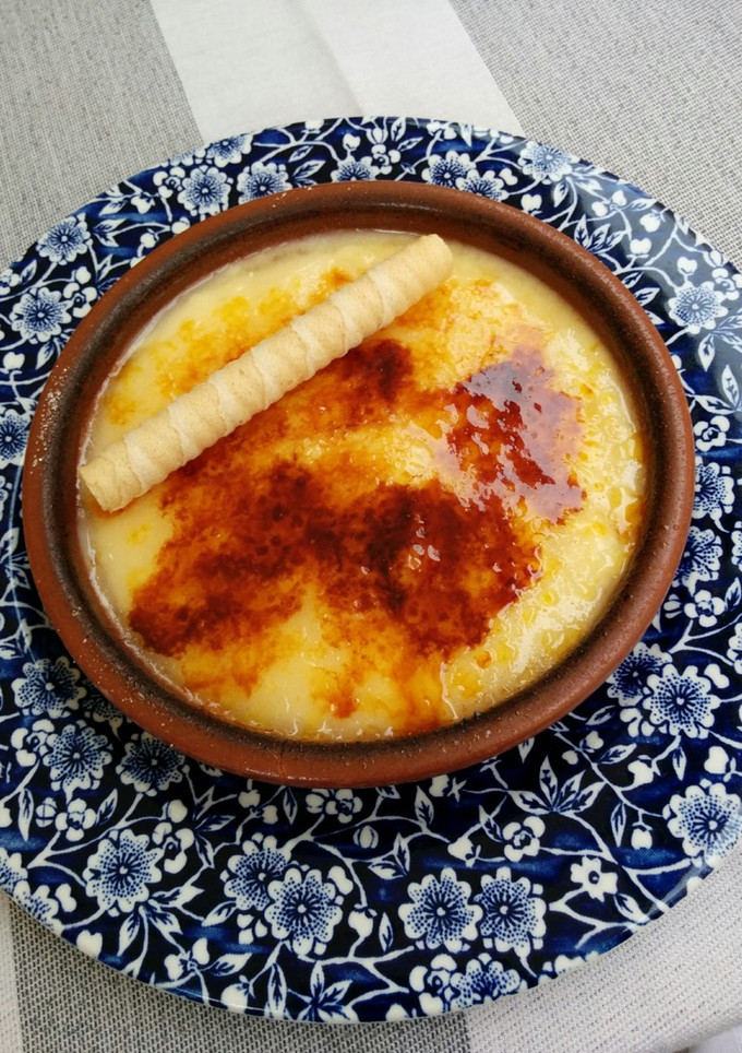 Una foto de Crema catalana