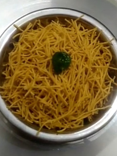 பாட்டி காலத்து ஓமபொடி (omapodi recipe in tamil) செய்முறை முக்கிய புகைப்படம்