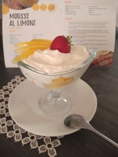 Foto di Mousse al limone e mango