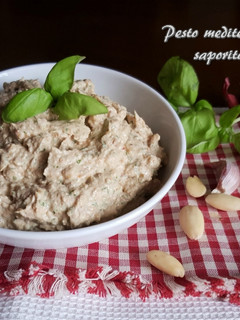 Foto di Pesto mediterraneo saporito