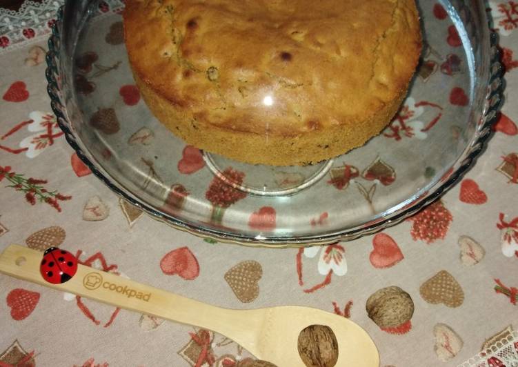 Torta con noci e caffè