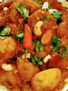 নিরামিষ আলুর দম (niramish aloor dum recipe in bengali) রেসিপির প্রধান ছবি