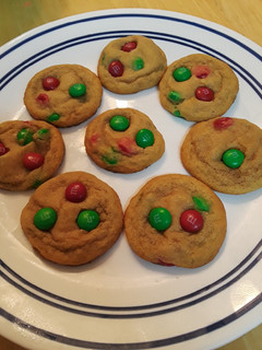 A picture of M&M Cookies.