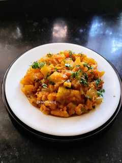 A picture of Lauki/Bottlegourd Stew.