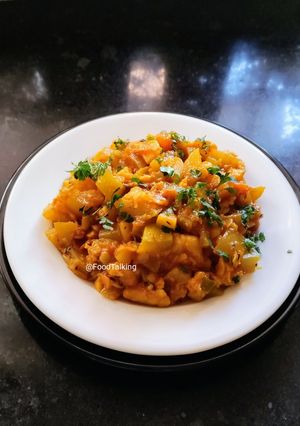 A picture of Lauki/Bottlegourd Stew.