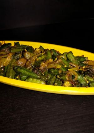 A picture of Chatpati bhindi.