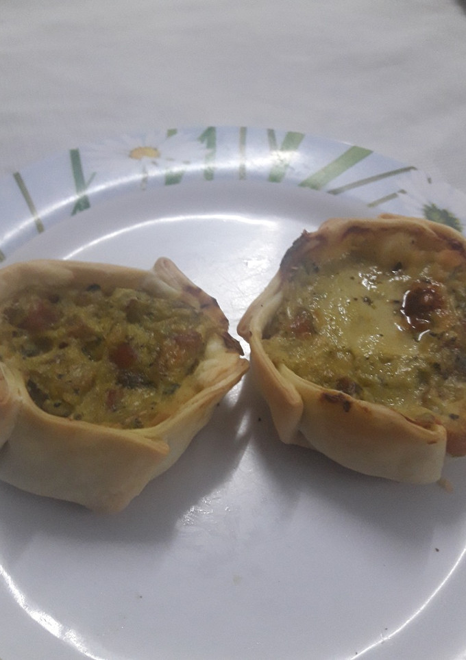Una foto de Canastitas de brócoli y salsa blanca. Super cremosos